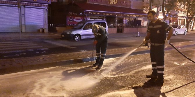 Temizlik timi iş başında