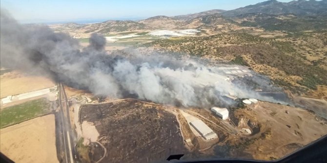 İzmir'de süt tesisinde yangın çıktı