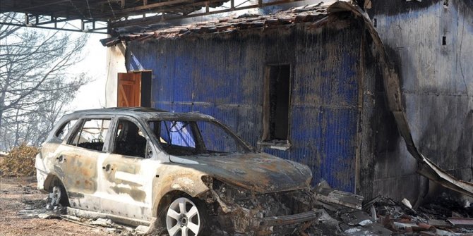 Datça'daki yangında evinden tedbiren tahliye edilen vatandaş yaşadıklarını anlattı