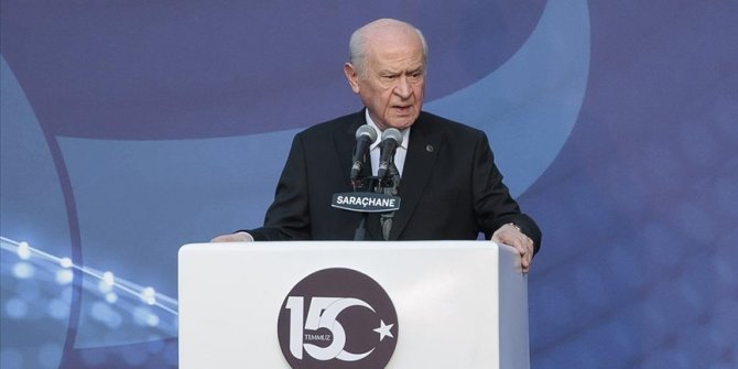 Bahçeli: Milli birlik ve dayanışma ruhu FETÖ'yü durdurmuş, hesaplarını boşa çıkarmıştır