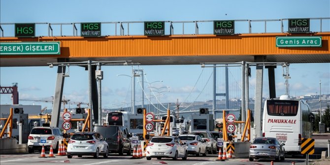 Tatilcilerin dönüşü Osmangazi Köprüsü'nde yoğunluğa neden oldu