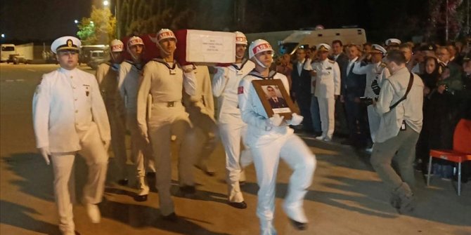 Pençe-Kilit operasyonu bölgesinde şehit olan Piyade Teğmen Civelek'in naaşı Kocaeli'ye getirildi