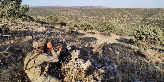 Eren Abluka-22 Şehit Jandarma Kıdemli Yüzbaşı Mahmut Top operasyonu başladı.