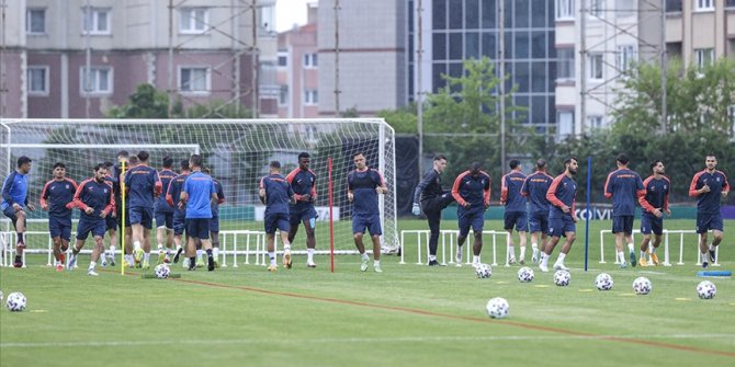 Medipol Başakşehir Maccabi Netanya karşısında