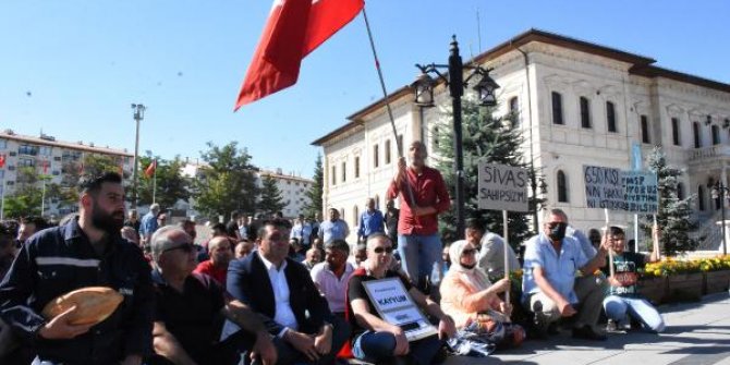 Sivas Demir Çelik Fabrikası işçilerinden ücret eylemi