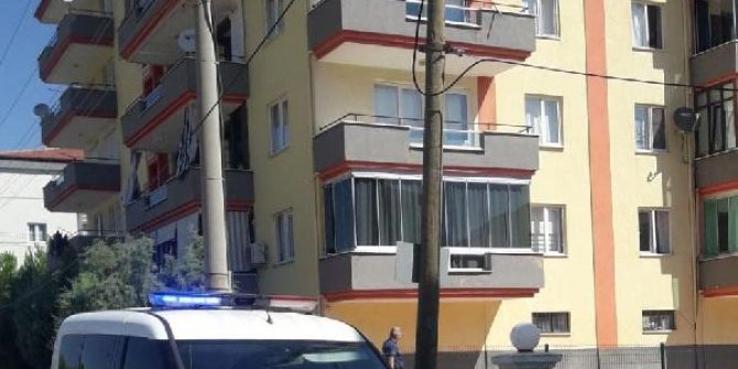 4'üncü kat balkonundan düşen 3 yaşındaki Nil, kurtarılamadı