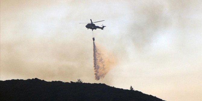 Kütahya'da çıkan orman yangınına gece görüşlü helikopterlerle müdahale edildi