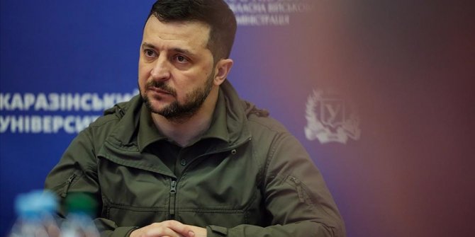 Zelenskiy, Milli Güvenlik ve Savunma Konseyi Başkan Yardımcısı Demçenko'yu görevden aldı