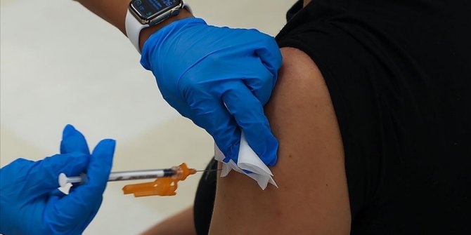 Hollanda'da maymun çiçeği virüsüne karşı aşılama başladı