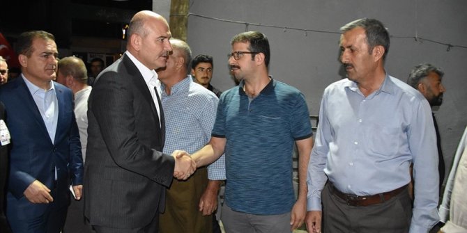 İçişleri Bakanı Soylu, şehit güvenlik korucularının ailelerine taziye ziyaretinde bulundu