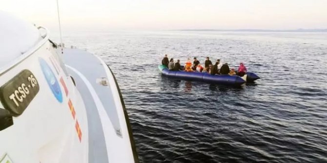 Marmaris'te 54 düzensiz göçmen kurtarıldı