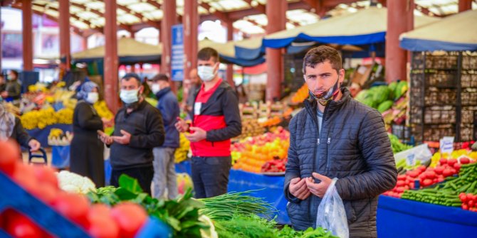 Dualı Pazar misafirlerini ağırlıyor