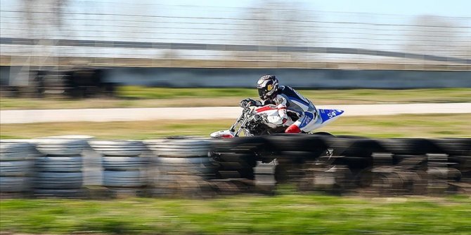 Milli motosikletçiler Çekya'da piste çıkacak