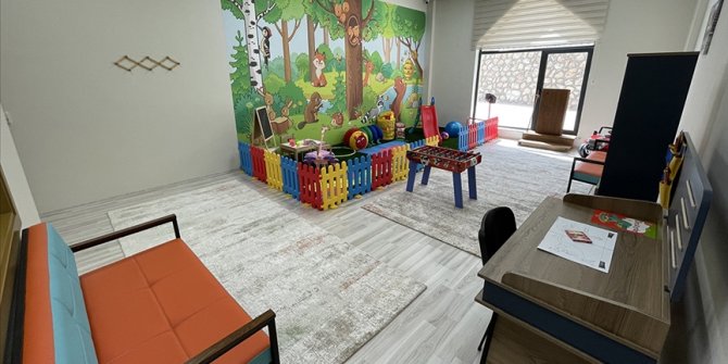 Çocuk görüşme merkezleri 13 il ve 12 ilçede daha hizmete giriyor