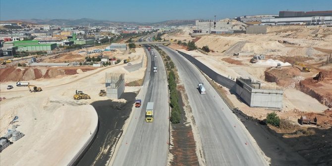 'Atık çamur' nedeniyle kapanan TAG Otoyolu ulaşıma açıldı