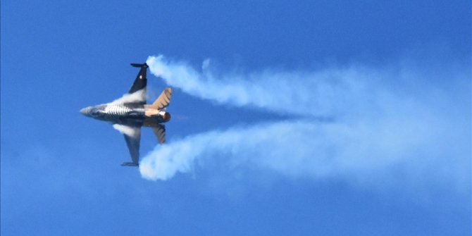 SOLOTÜRK, Ordu'da gösteri uçuşu yaptı