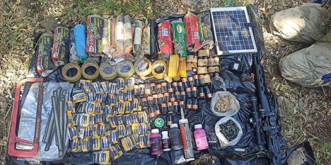 Tunceli'de teröristlerce kullanılan 3 sığınak imha edildi