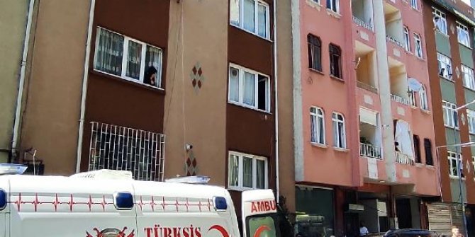 Kağıthane’de camları silerken 5'inci kattan düşerek hayatını kaybetti