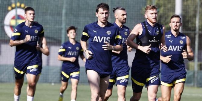 Fenerbahçe, Slovacko hazırlıklarına başladı