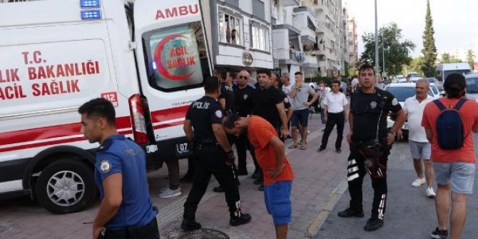 İhbara giden polisin düşen tabancasını alıp, 2 polisi ayağından vurdu