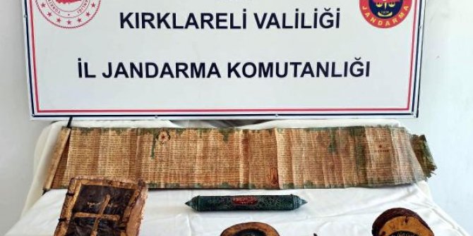 Kırklareli'de el yazması İncil ve Tevrat ele geçirildi