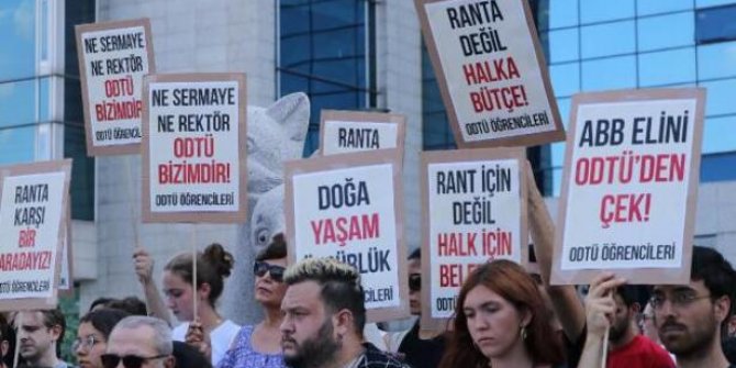 Bir grup ODTÜ öğrencisinden ABB önünde 'yol' protestosu