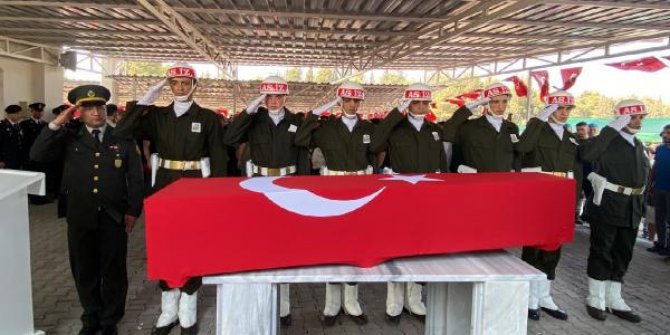 Şehit Sözleşmeli Er Atakan Çakır, son yolculuğuna uğurlandı