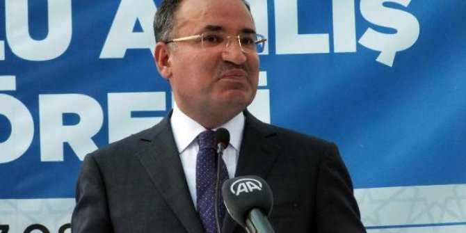 Bozdağ: Hiç kimse hakim ve savcılara tavsiye ve telkinde bulunamaz