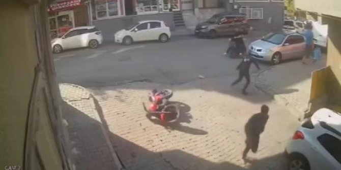 Arnavutköy'de çaldıkları motosikletle sahibine yakalandılar