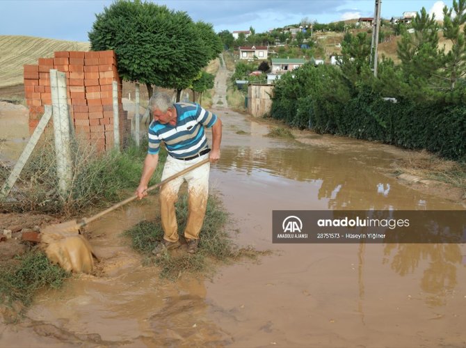 Cubuk'ta İkipınar Deresi taştı; mahsuller zarar gördü