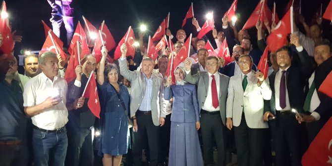 Ahmet Davutoğlu, Kocatepe’de 100. Yıl yürüyüşüne katıldı