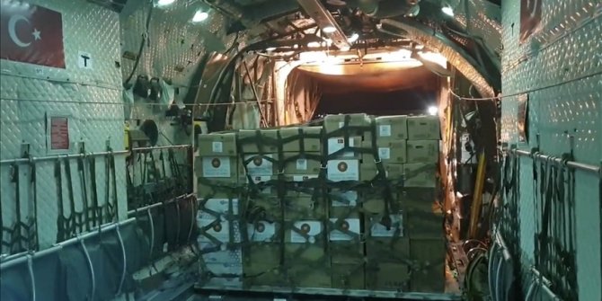 Türkiye'den Pakistan'a yardım malzemeleri taşıyan beşinci uçak hareket etti