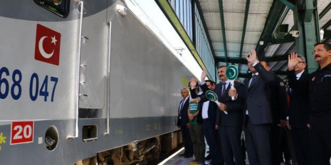 "İyilik Treni", selin vurduğu Pakistan'a yola çıktı