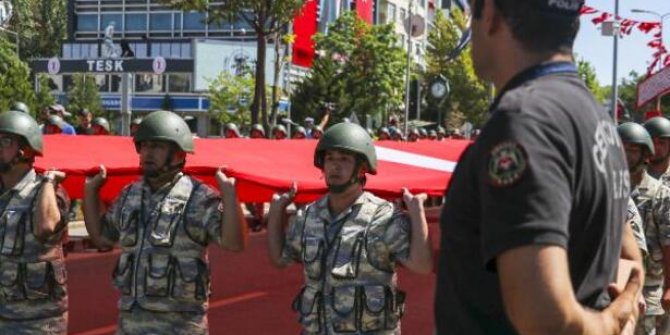 Başkentte '30 Ağustos' korteji