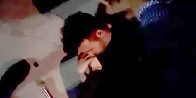 Sahneden düşen ünlü popçu hastaneye kaldırıldı