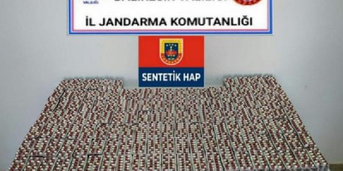 Balıkesir'de 15 bin 560 sentetik uyuşturucu hap ele geçirildi