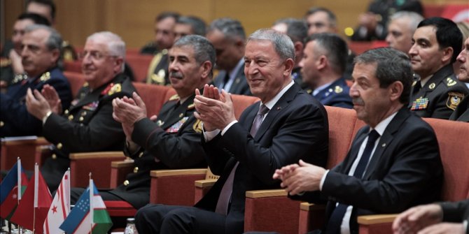 Milli Savunma Bakanı Akar ve konuk bakanlar "Siperden Sahneye Müzik" etkinliğine katıldı