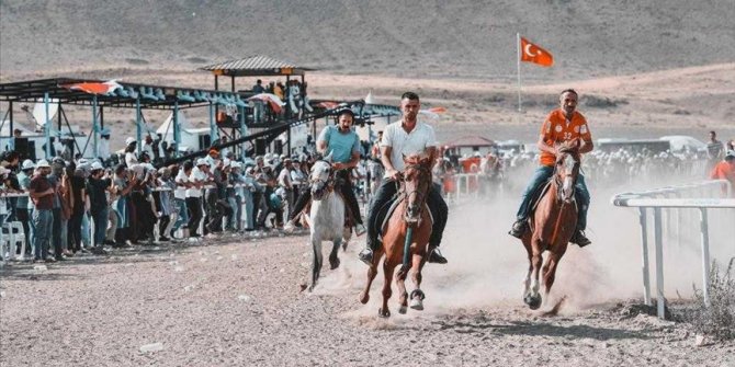 Erzurum Rahvan At Yarışları 4 Eylül'de başlıyor