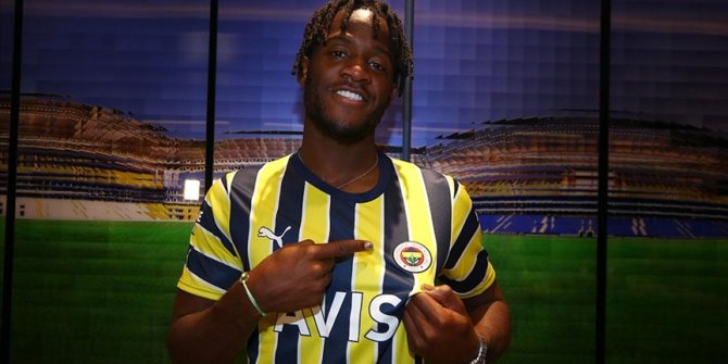 Batshuayi, Fenerbahçe'yi yarışta tutmaya devam ediyor!