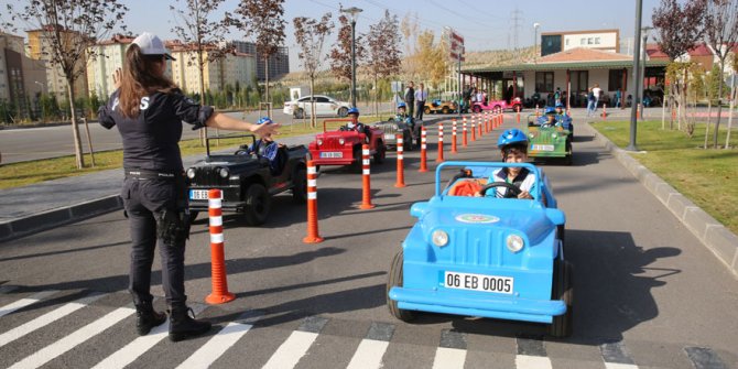 İçişleri Bakanlığı ile MEB harekete geçti, binlerce çocuğa eğitim verildi