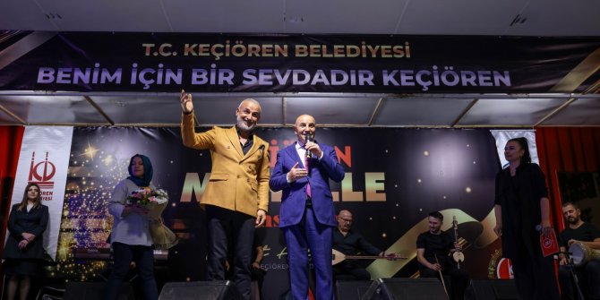 Konserinde TRT Ses Sanatçısı Zafer Albayrak sahne aldı