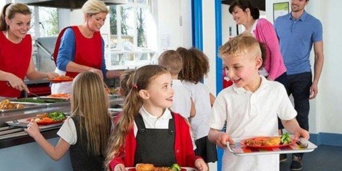 Özel okullarda yemek fırsatçılığı: 2 kat fark istiyorlar
