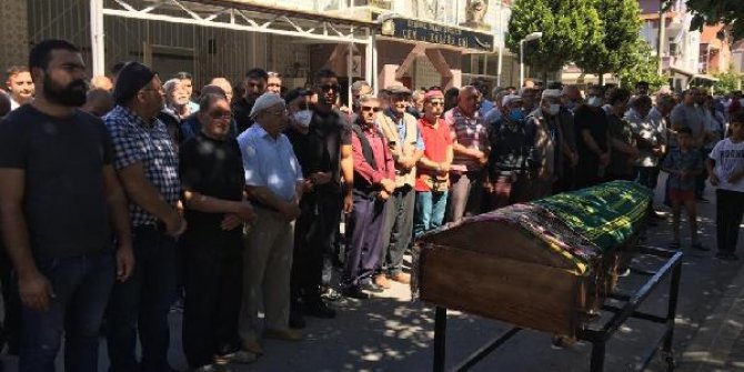 Oyuncu Ali Sürmeli’nin annesi toprağa verildi