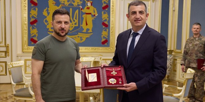 Haluk Bayraktar'a, Zelenskiy tarafından 1. Derece Devlet Liyakat Nişanı verildi