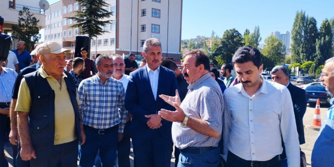 Mamak Belediye Başkanı Murat Köse mahalleli ile bir araya geldi