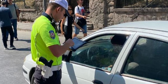 Ankara polisinden okul çevrelerinde eş zamanlı denetim