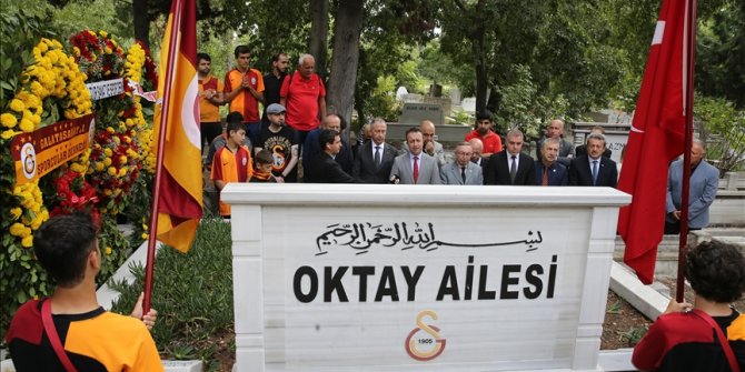 Metin Oktay, vefatının 31. yıl dönümünde kabri başında anıldı