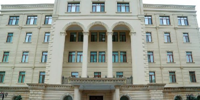 Azerbaycan: Kelbecer mevzileri ateş altında