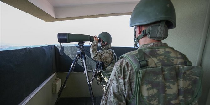 Türkiye'ye girmeye çalışan PYD/PKK'lı terörist Suriye sınırında yakalandı