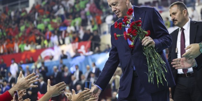 Cumhurbaşkanı Erdoğan: Gençlerimize yönelik büyük bir gönül seferberliğine çıkıyoruz